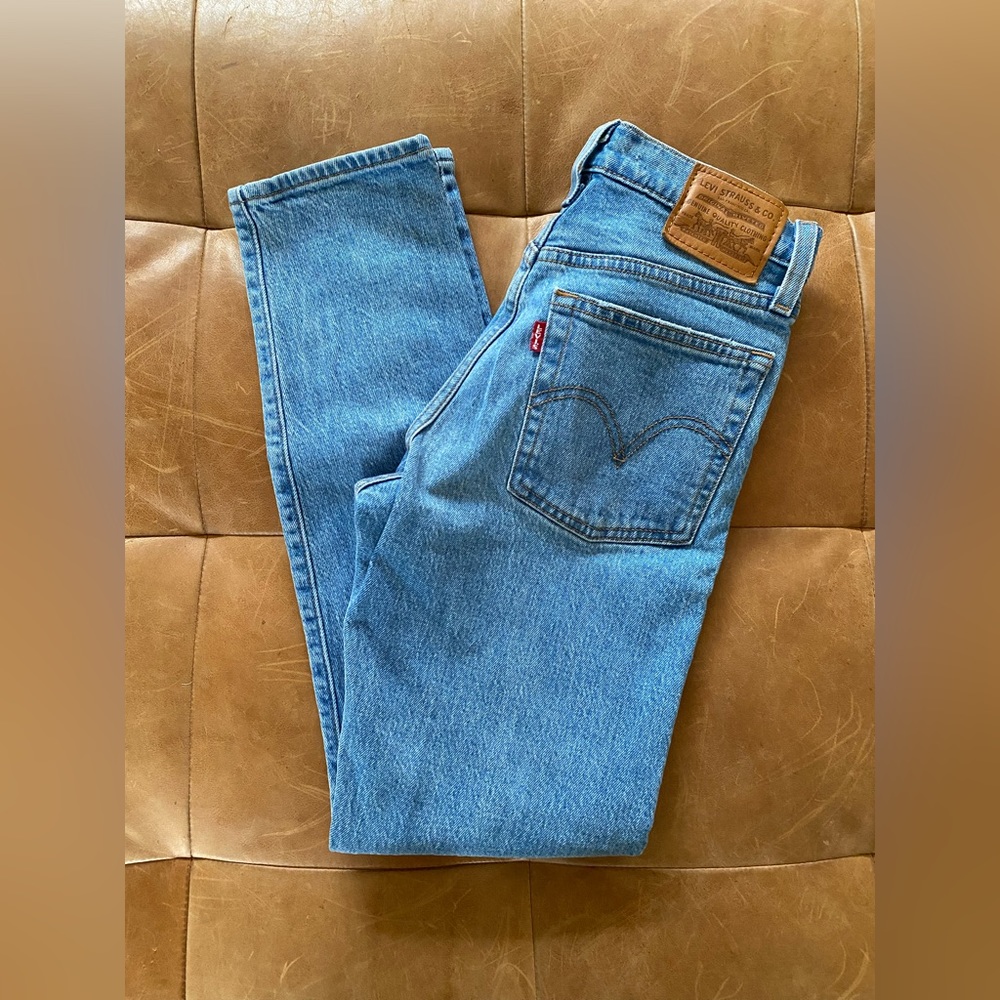 Levi’s Wedgie Ankle Fit